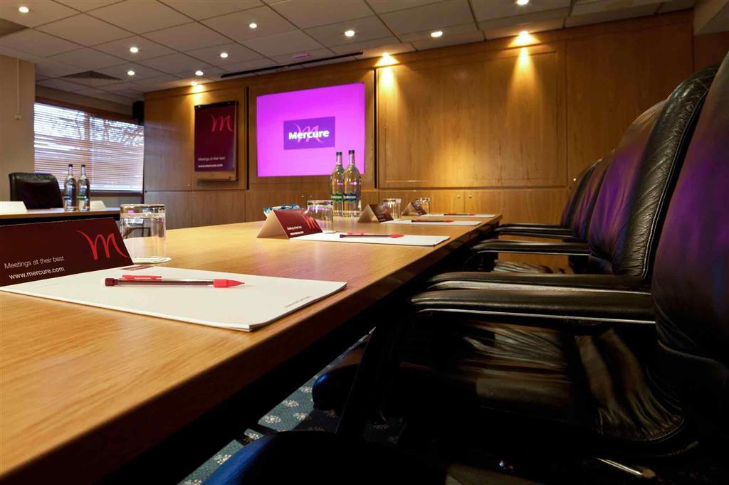 Mercure Livingston Hotel Екстериор снимка