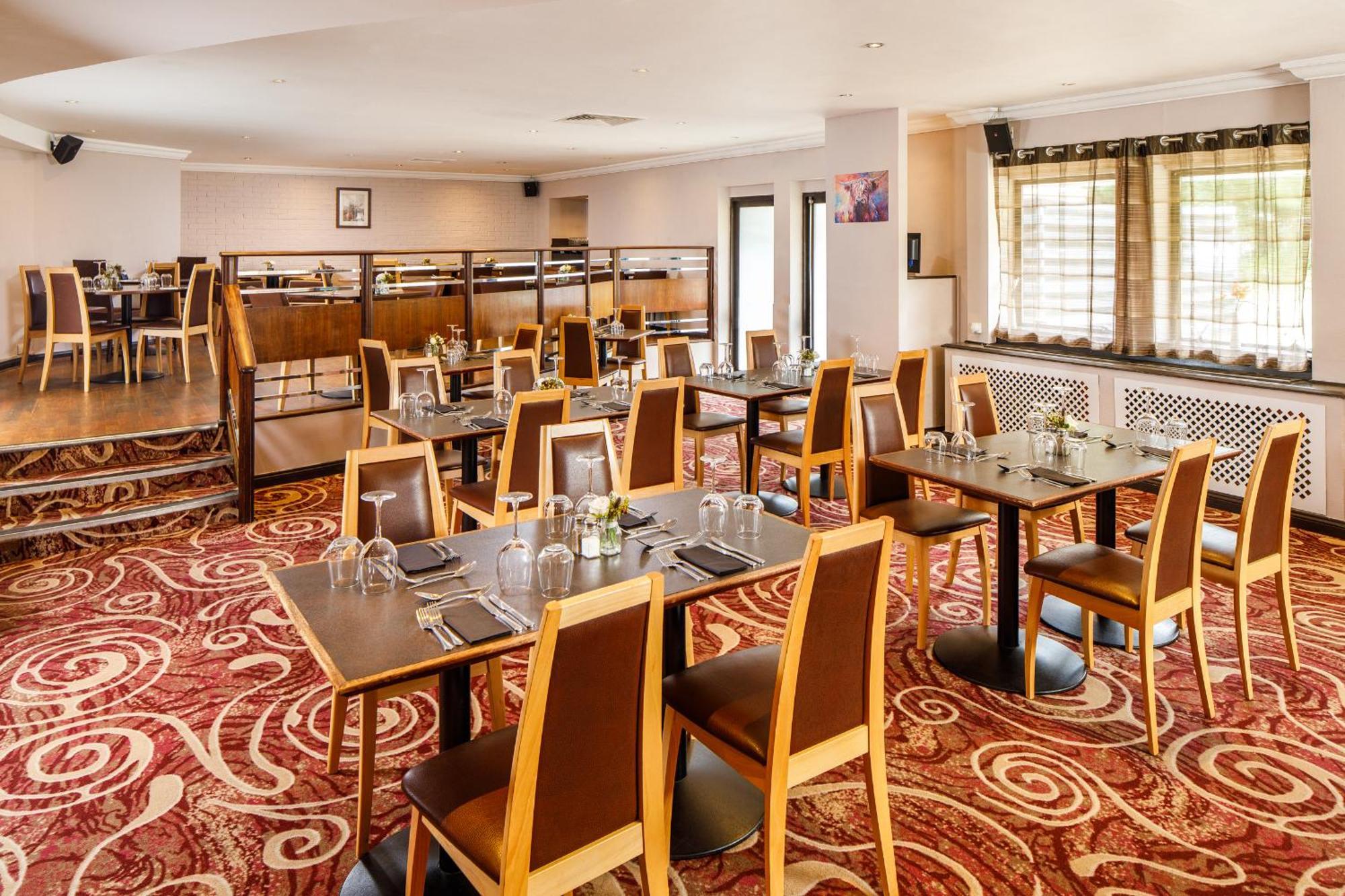 Mercure Livingston Hotel Екстериор снимка