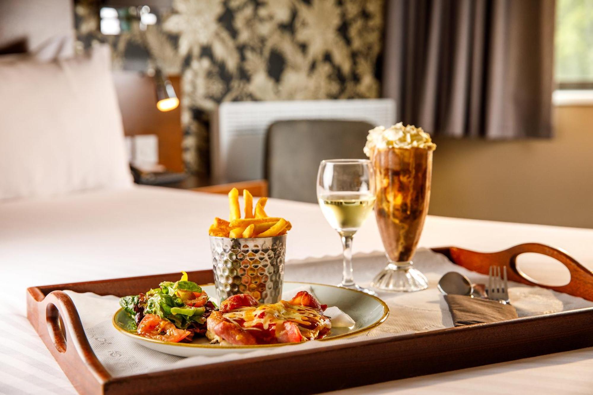 Mercure Livingston Hotel Екстериор снимка
