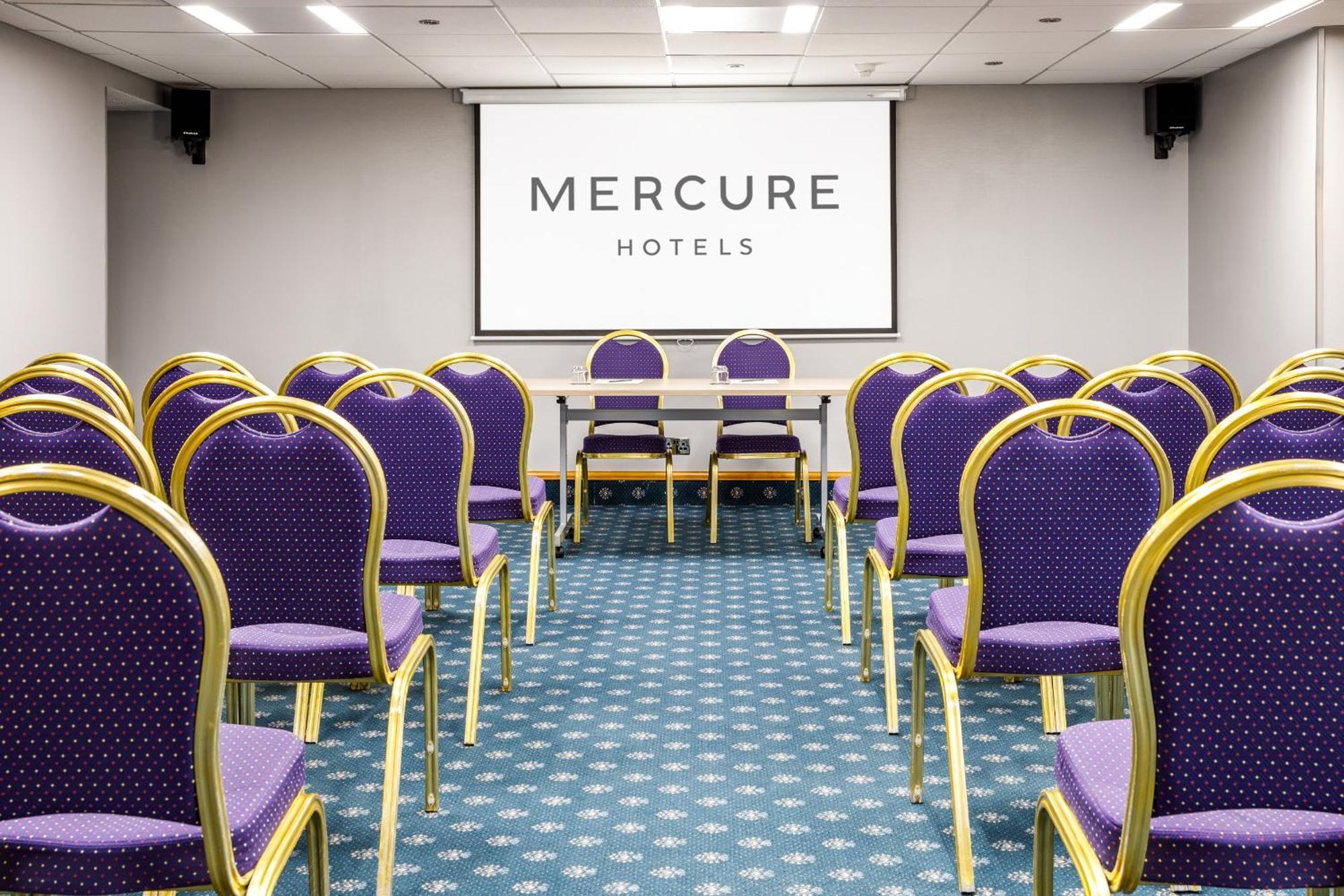 Mercure Livingston Hotel Екстериор снимка