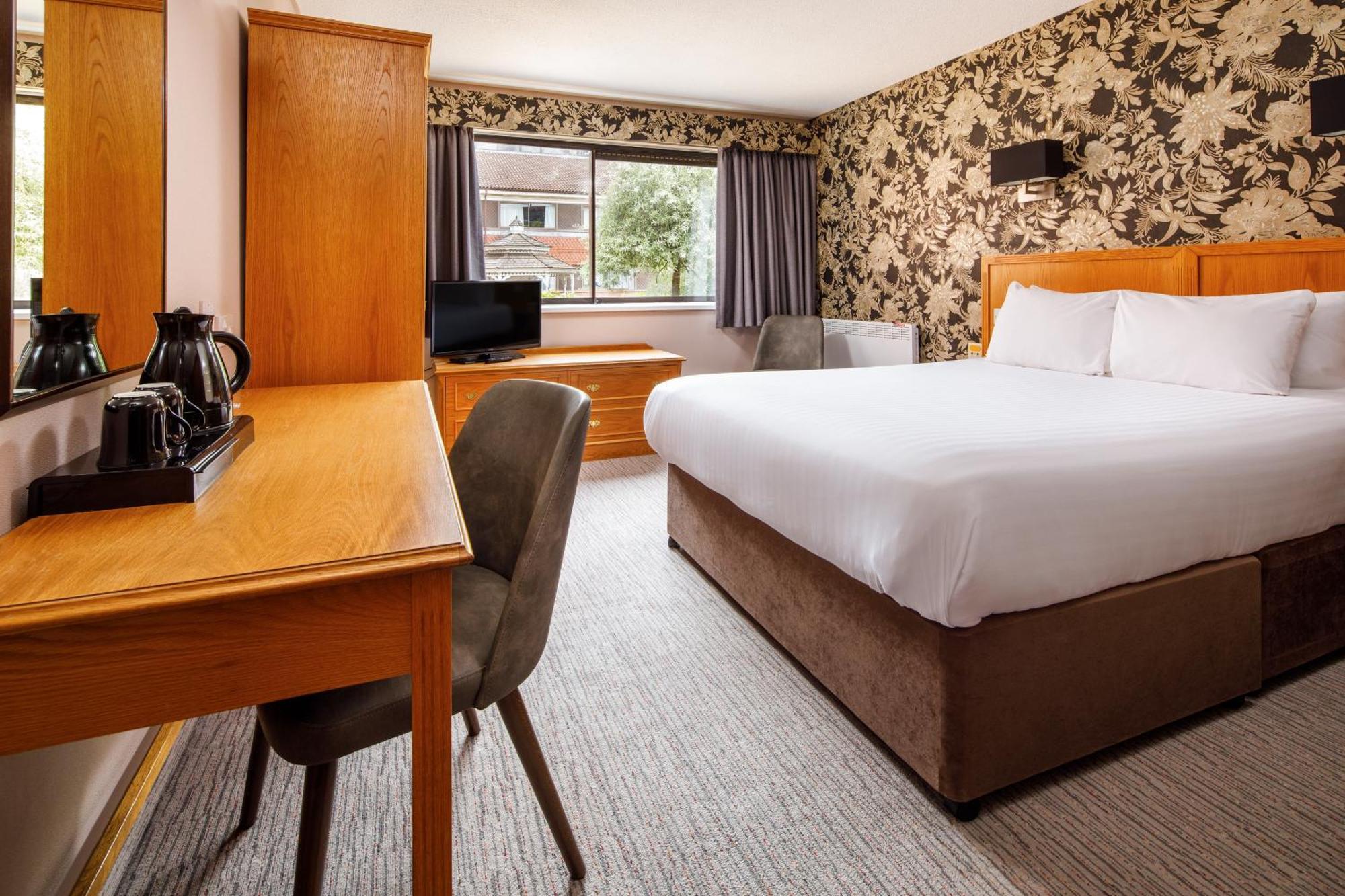 Mercure Livingston Hotel Екстериор снимка
