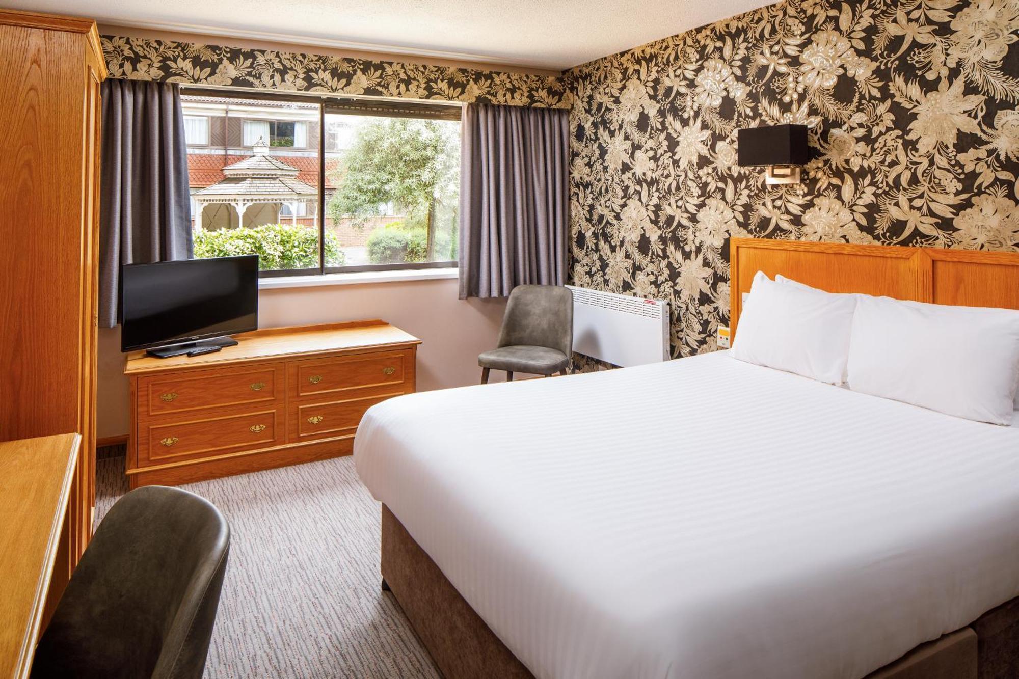 Mercure Livingston Hotel Екстериор снимка