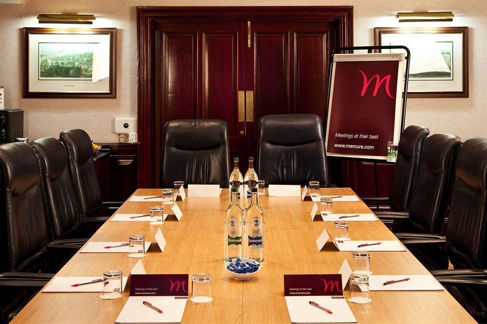 Mercure Livingston Hotel Екстериор снимка
