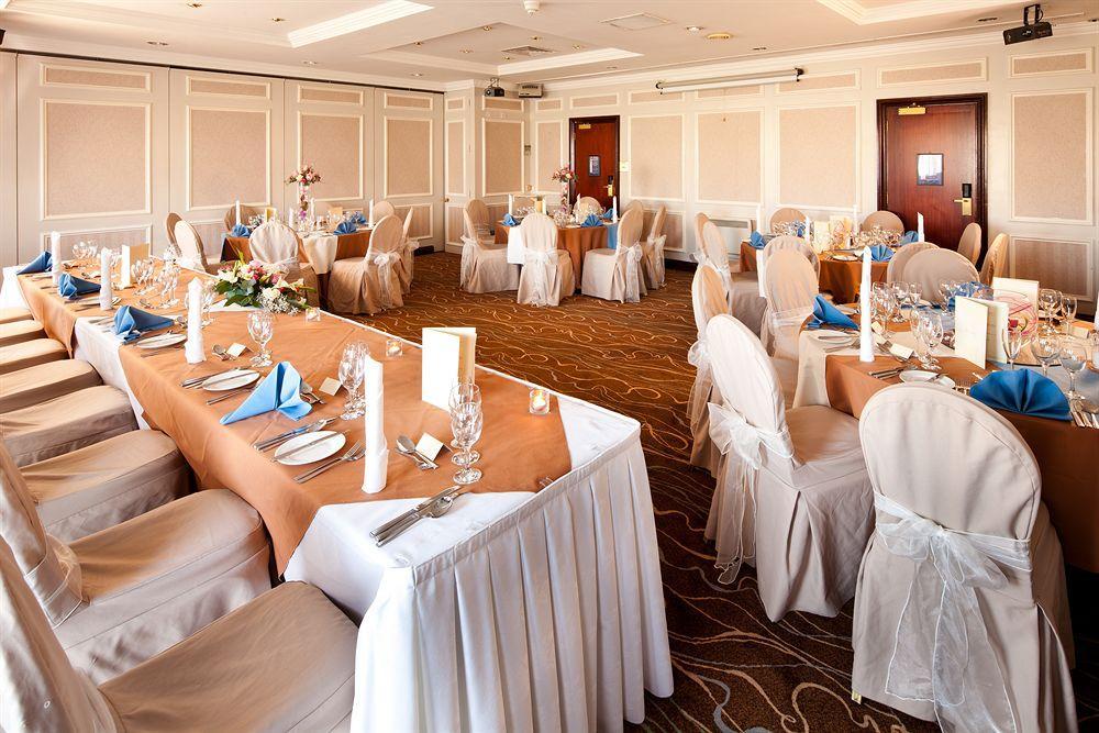 Mercure Livingston Hotel Екстериор снимка